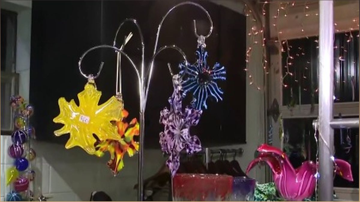 Experience the Magic of Glassblowing at Epiphany Studios' Holiday Open House and Sale - -273384572