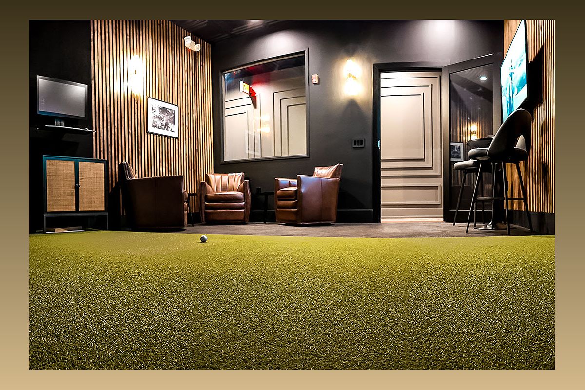 Five Wood Flats Indoor Golf Club: A Digital Country Club for Golf Enthusiasts - 558886840
